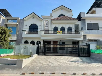 14 Marla House in Sector G-13 Islamabad up for Sale