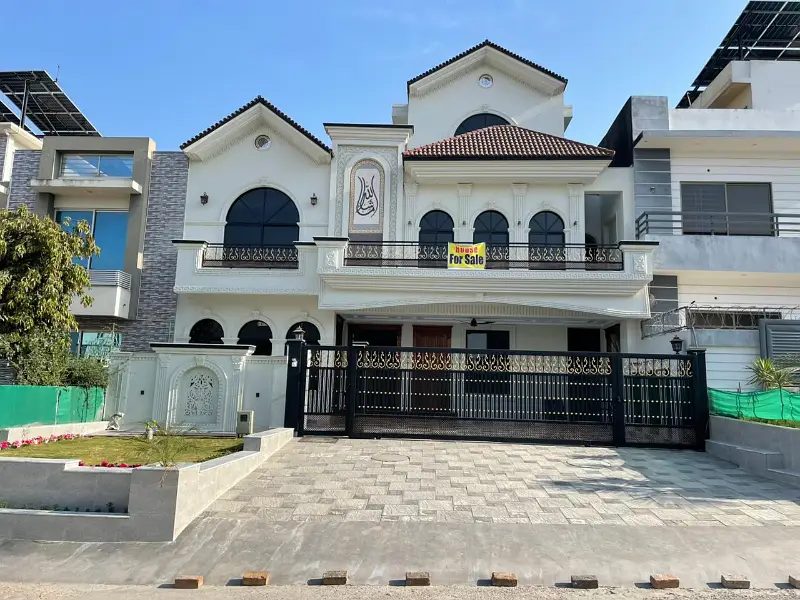 14 Marla House in Sector G-13 Islamabad up for Sale
