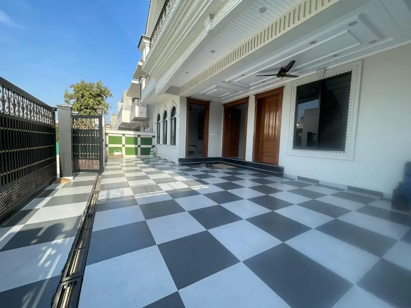 14 Marla House in Sector G-13 Islamabad up for Sale