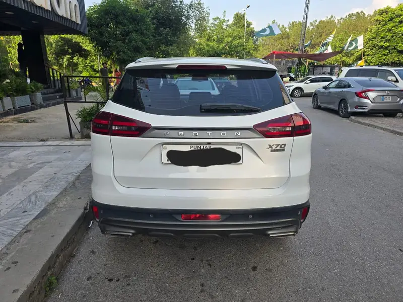 Proton X70 Premium AWD 2022